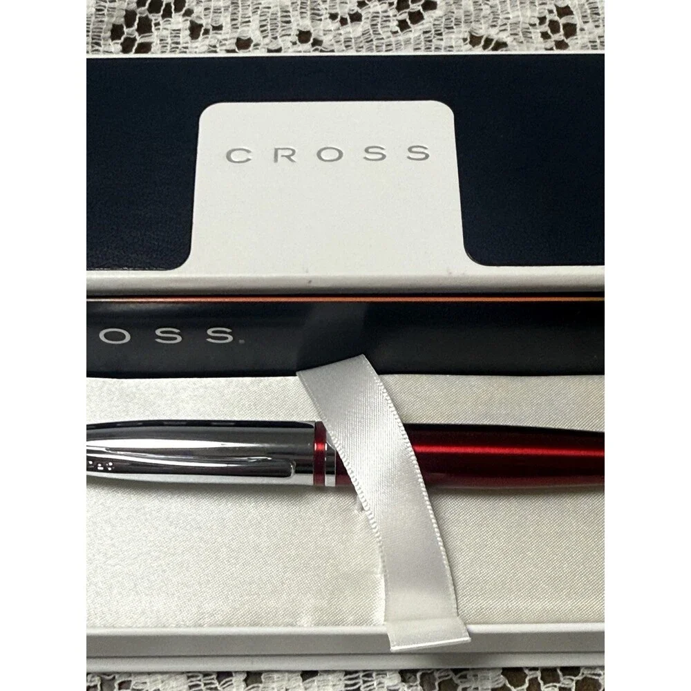 Cross apogee red